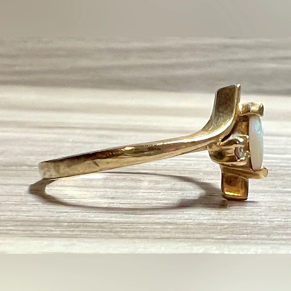 Antique Designer Signed 14KP Yellow Gold Opal & Diamond Ring, Size 6, 1.93g